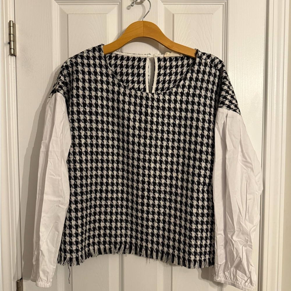 Eesome Black and White Long Sleeve Boxy Blouse